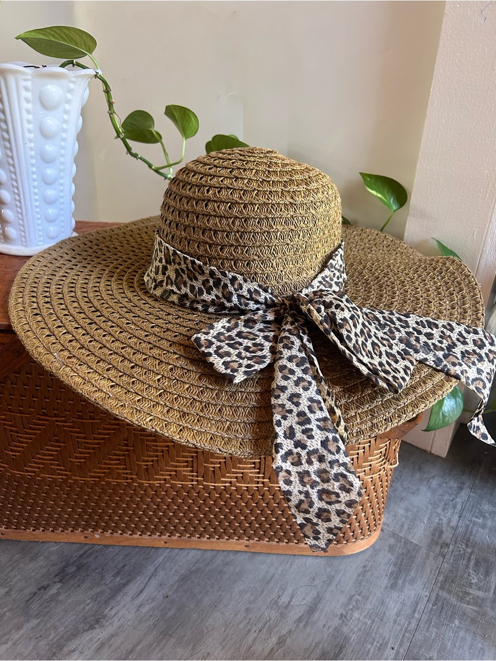 JHats Wide Brim Straw Sun Hat Leopard Bow Beach Boho Resort Chic Coastal Grandma